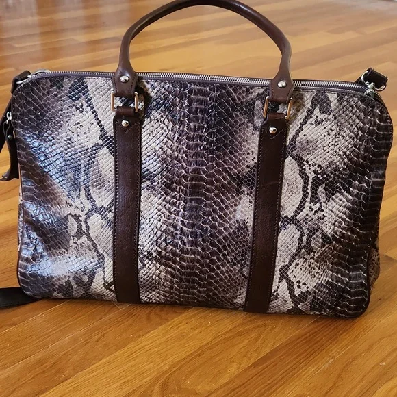 Snake Skin Laptop Cross Body - Picture 4 of 12